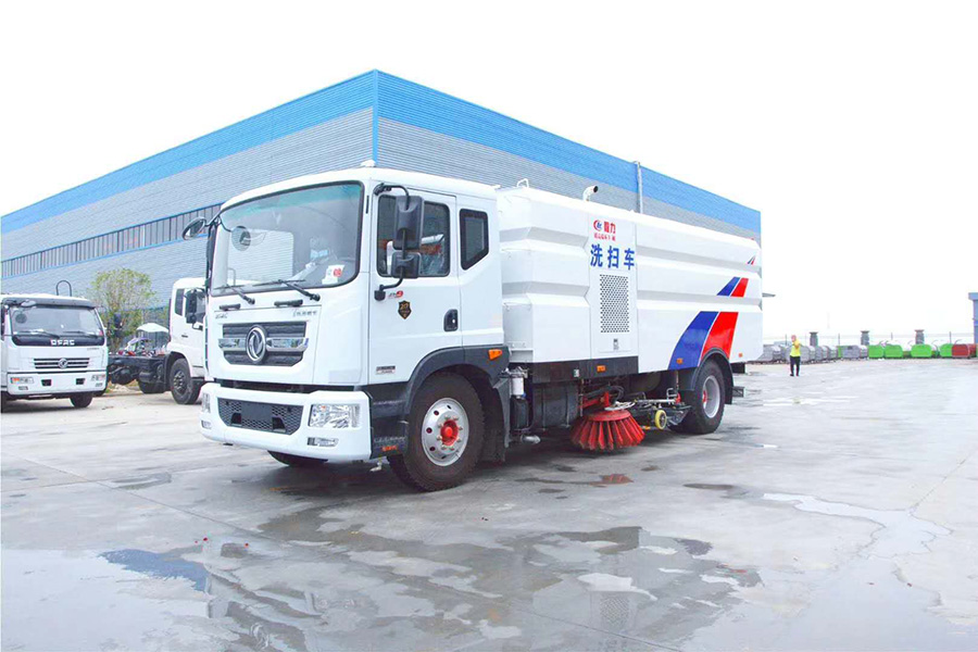 东风D9洗扫车